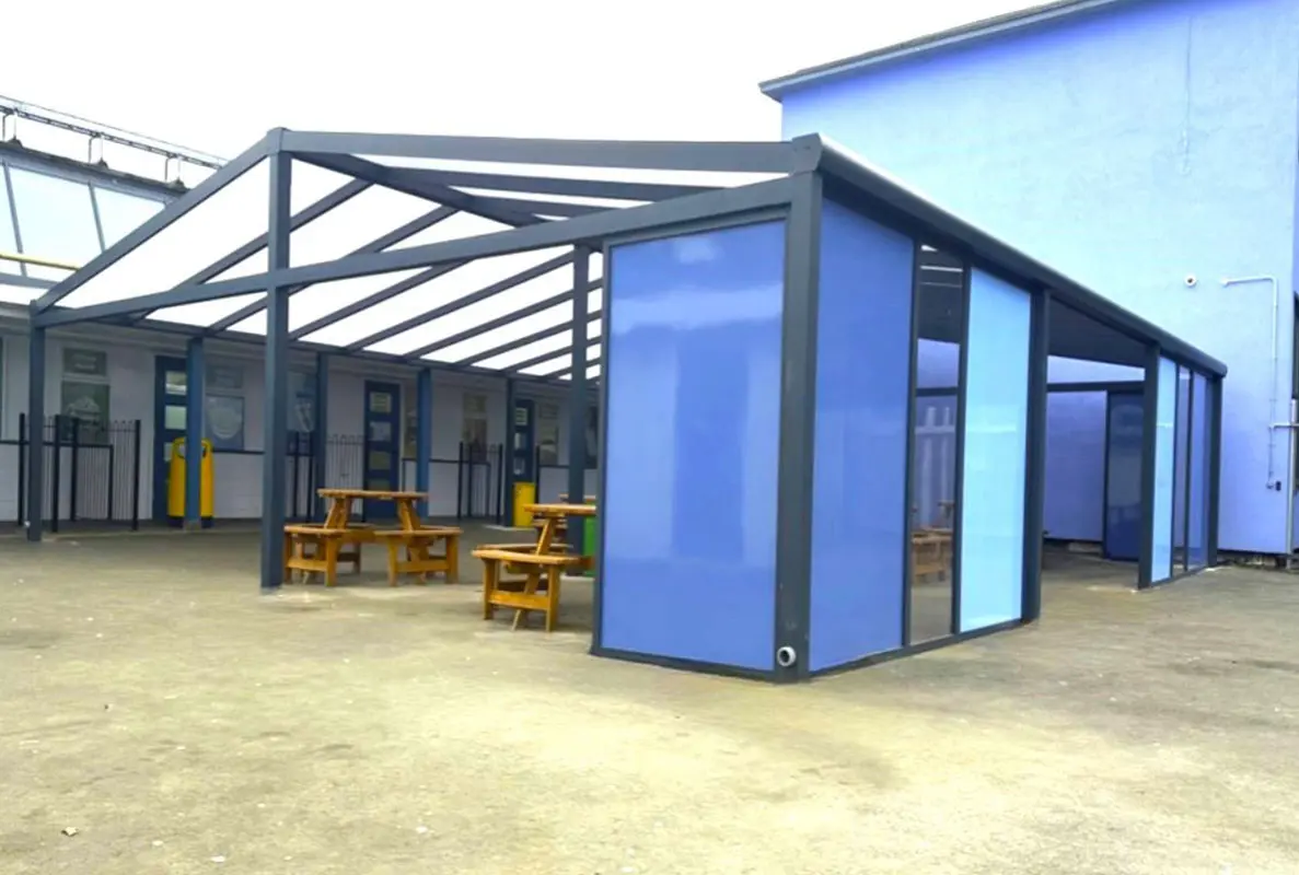 outdoor dining canopies